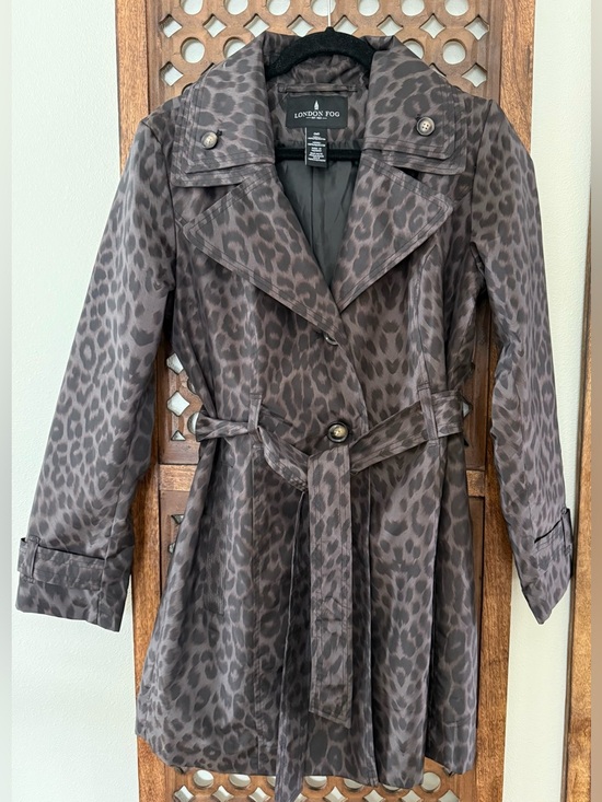 London Fog Jackets & Blazers - London Fog Leopard Print Trench Coat Belted Hooded M